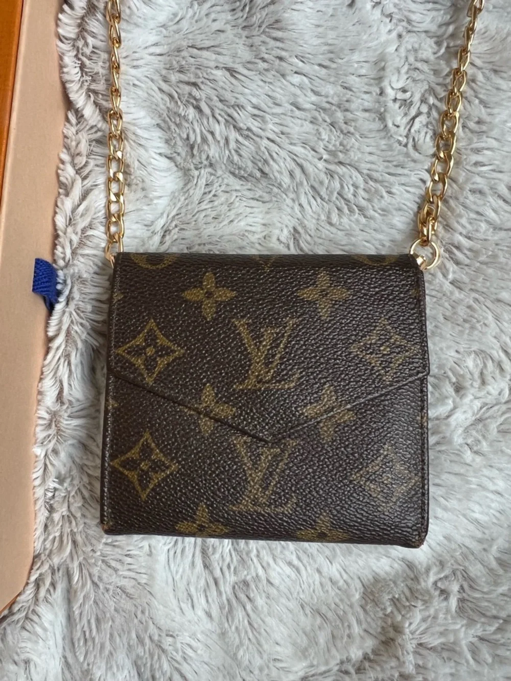 Louis Vuitton Brown Monogram Crossbody - Picture 2 of 9